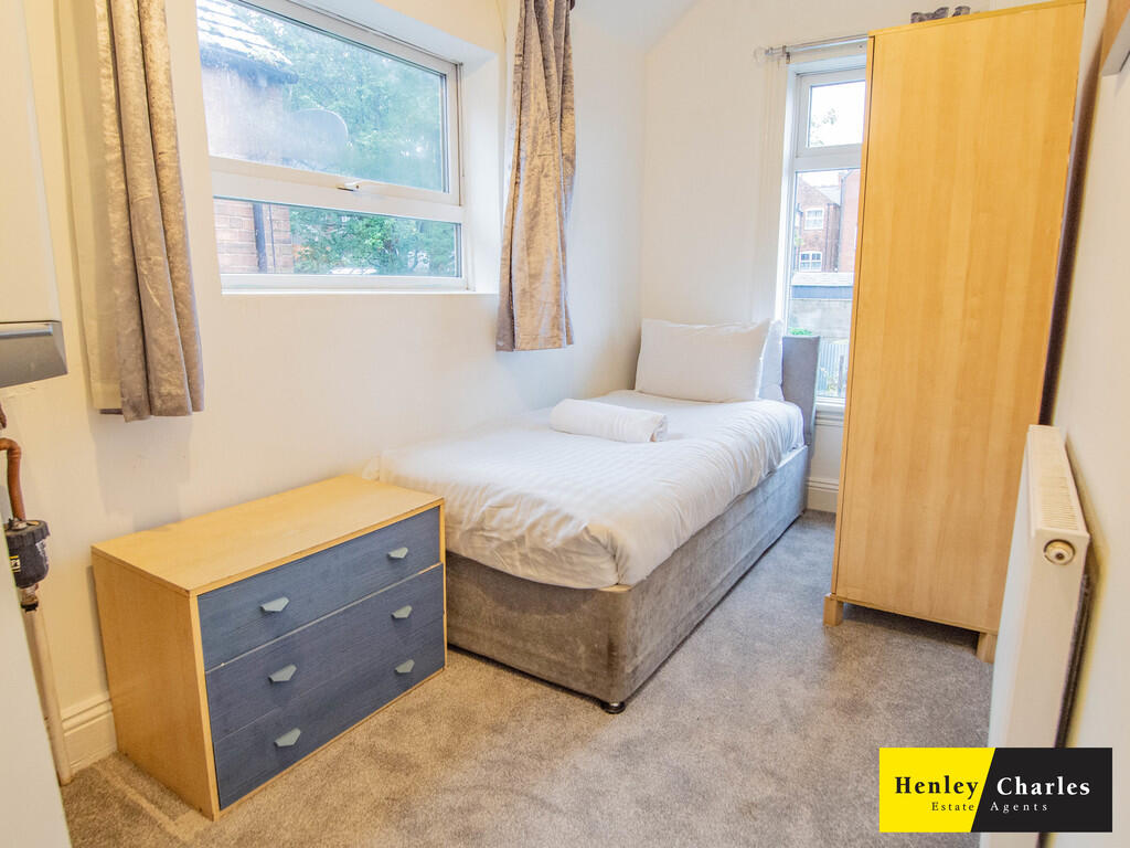 House in Birmingham, West Midlands - View 6