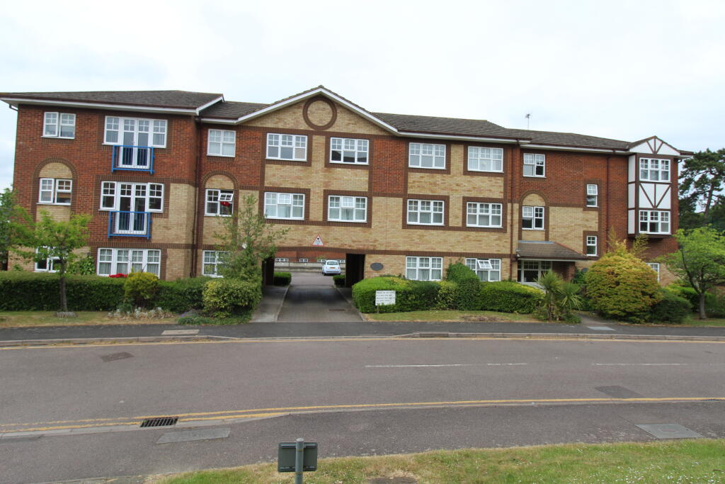 Main image of property: Earls Meade, Luton, Bedfordshire, LU2