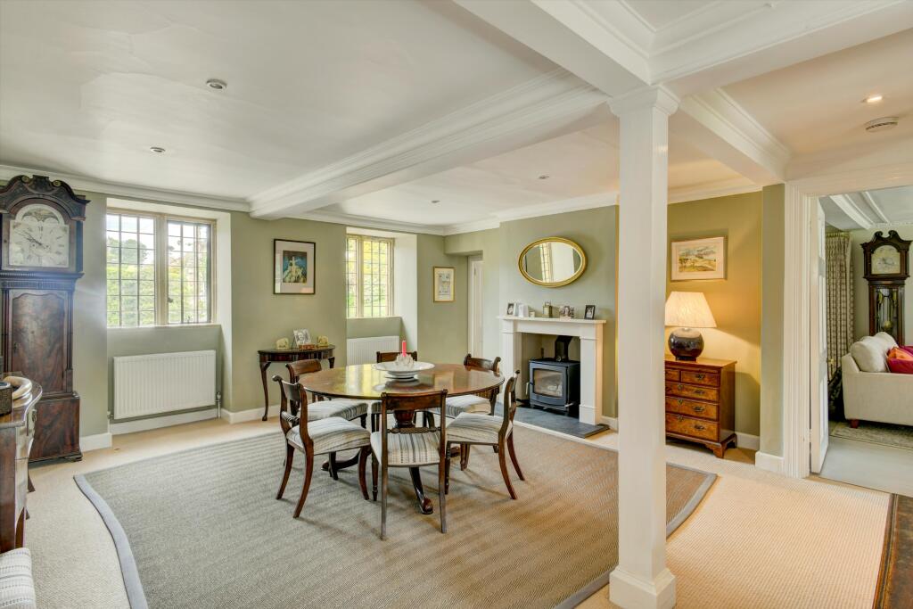 House in Norton-sub-Hamdon, Somerset - More