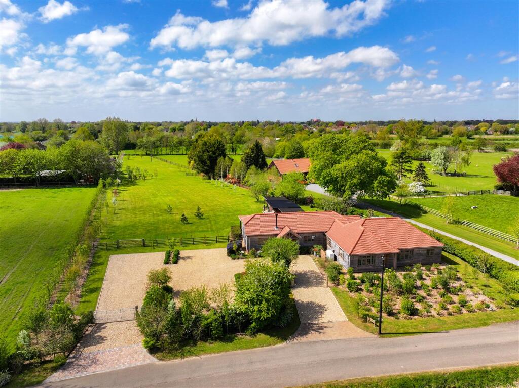 Main image of property: Fulney Lane South, Spalding