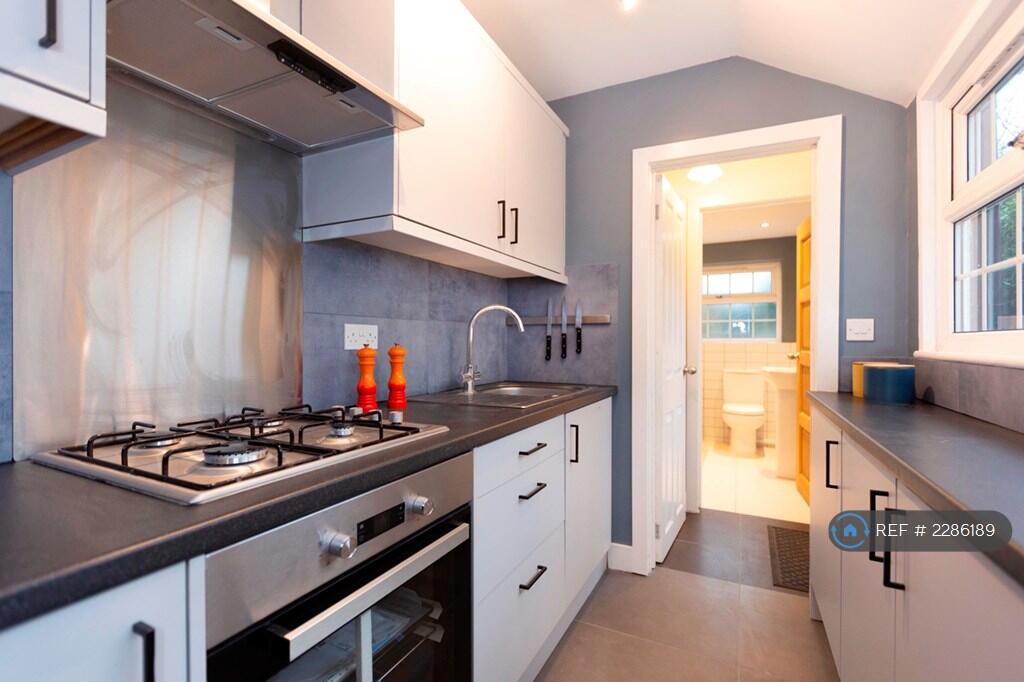 House in Reading - View 5