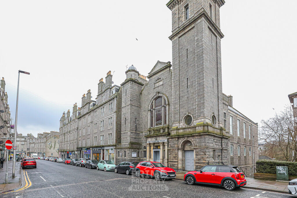 Main image of property: 65a Rosemount Viaduct, Aberdeen, AB25 1NR