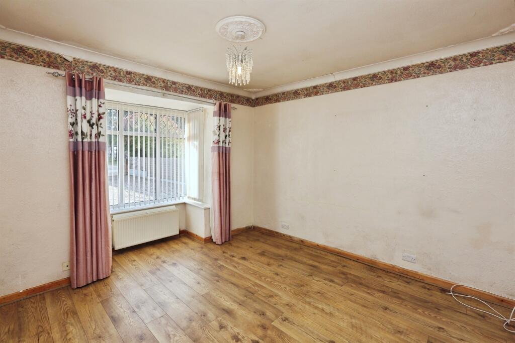 House in Portsmouth - More
