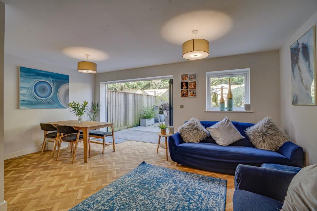 Main image of property: Sundays Hill Close, Hedge End, SO30