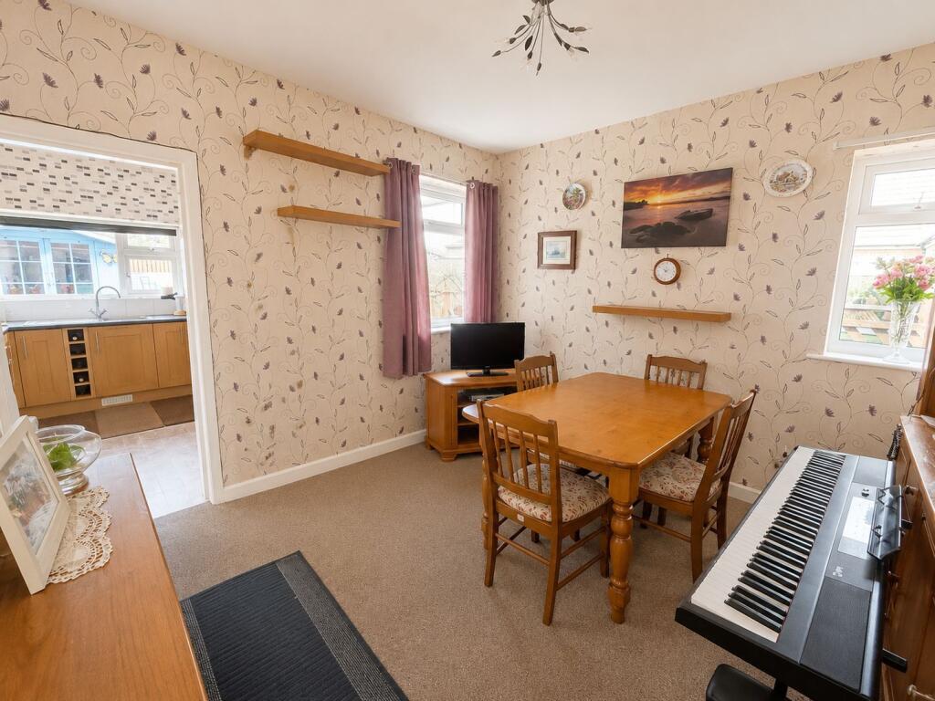 Southlands Grove, Bradford photo 3
