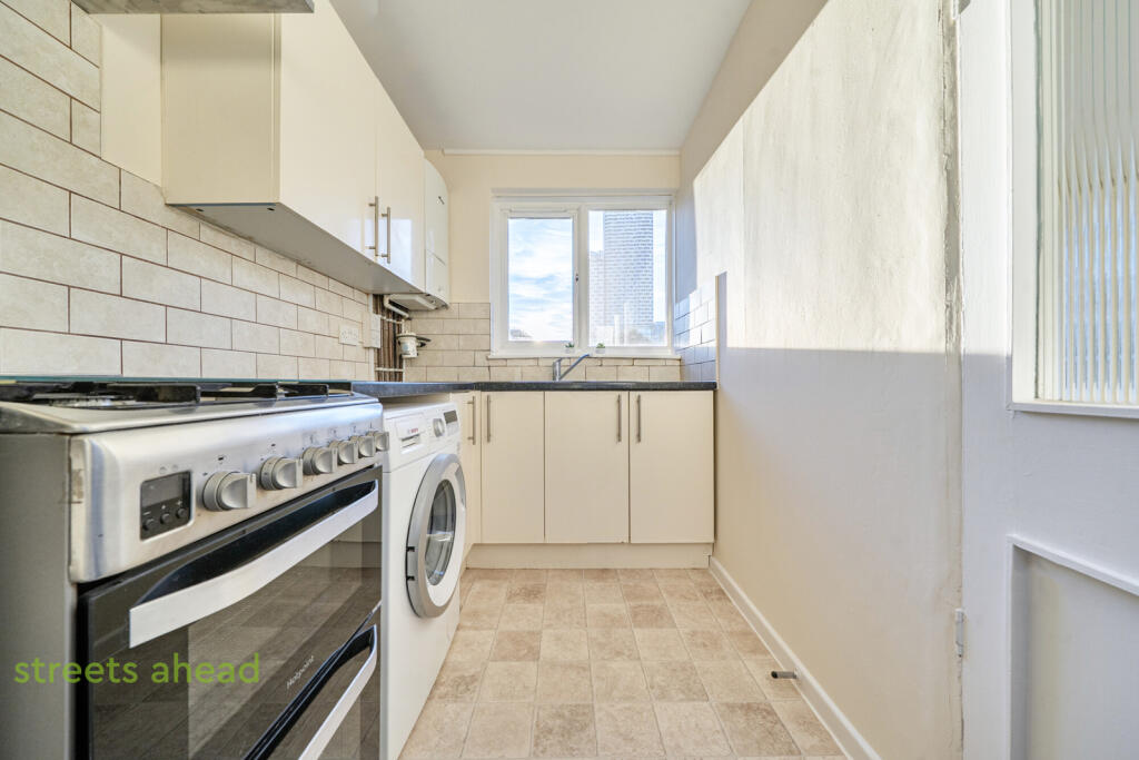 Apartment in London - View 4