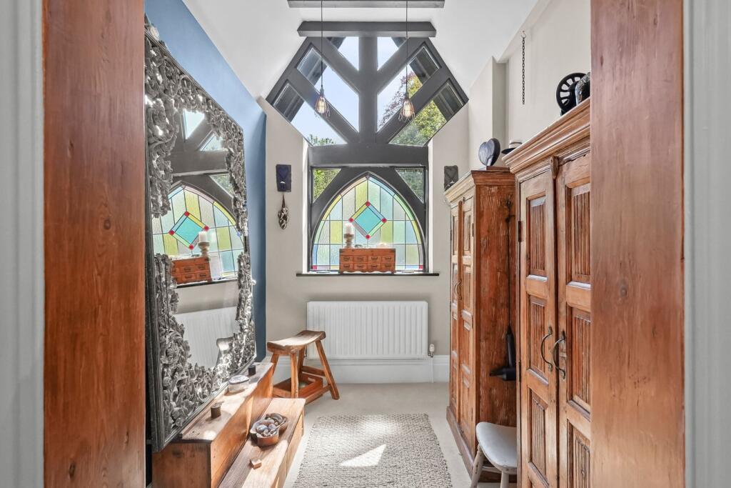 Main image of property: High Street, Nutfield, Redhill, RH1