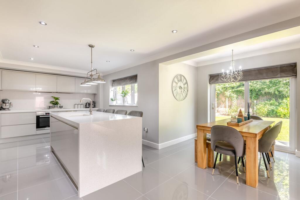Holly Tree Close, Ewloe, CH5 photo 4