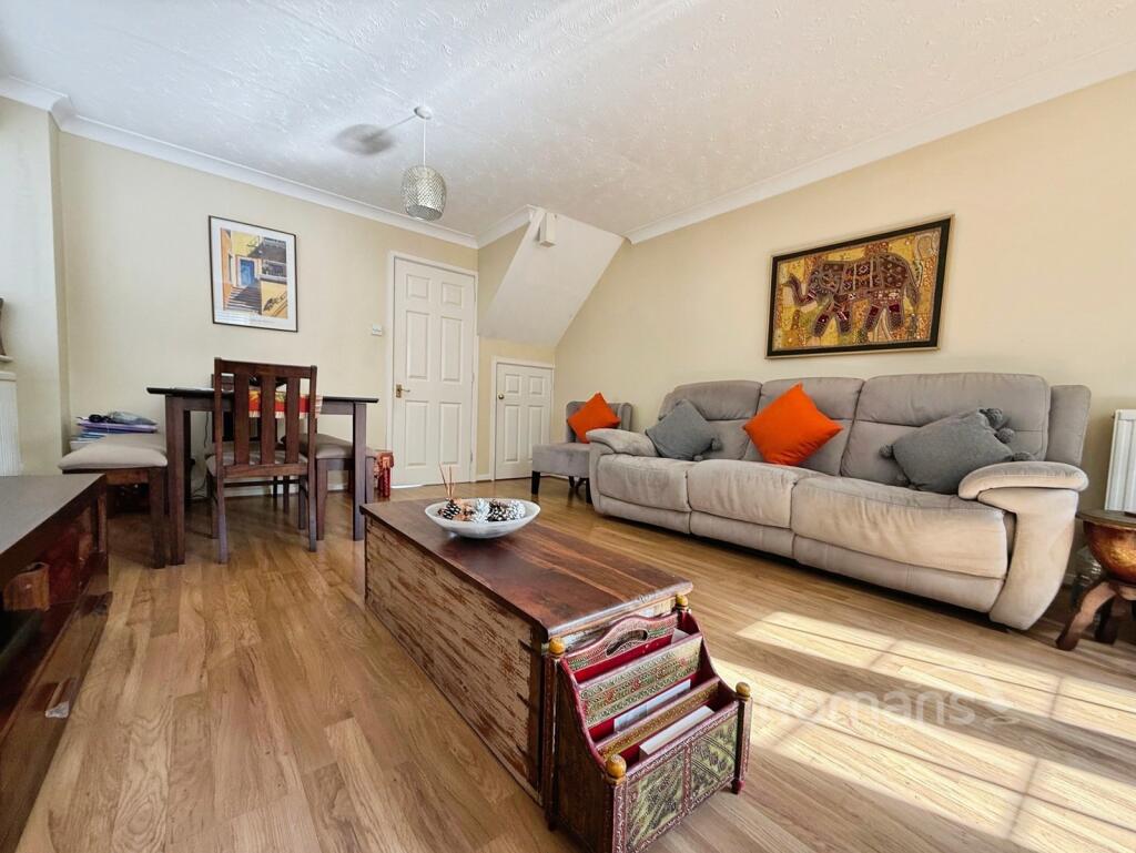 House in Slough - View 3