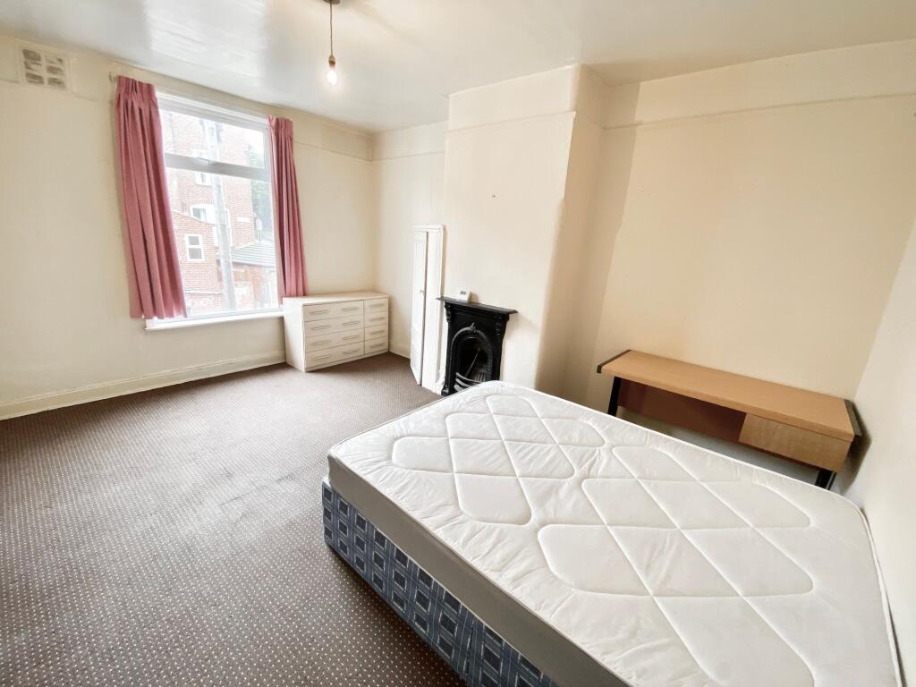 House in Leeds - View 4
