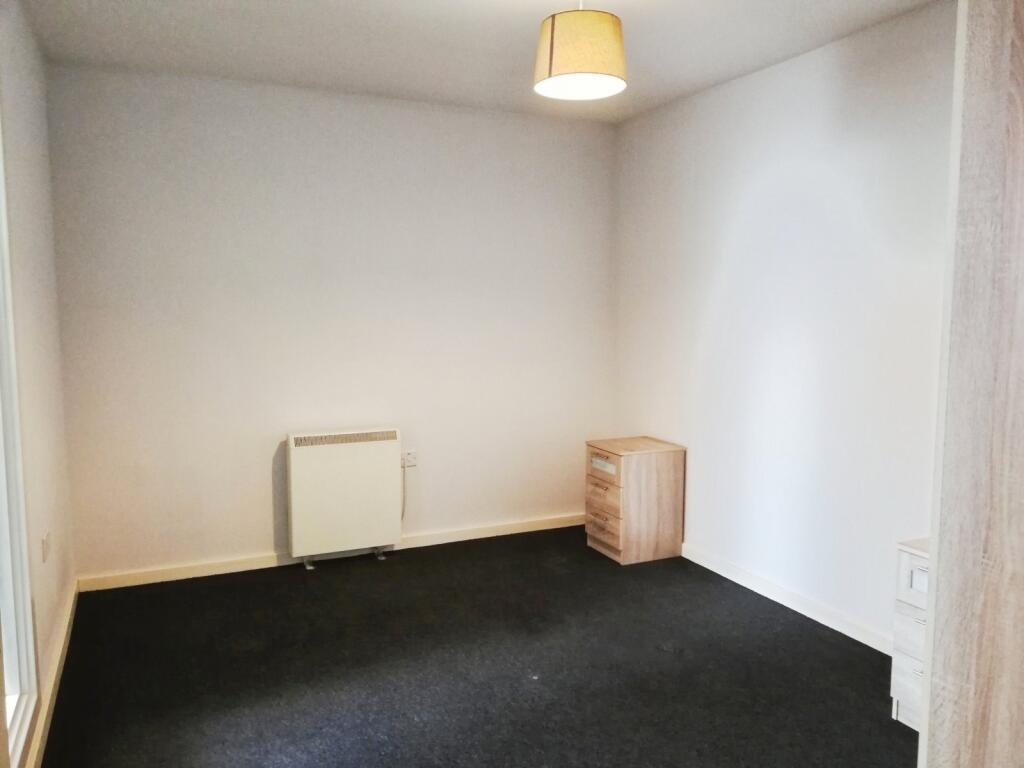 Apartment in Wakefield - View 5