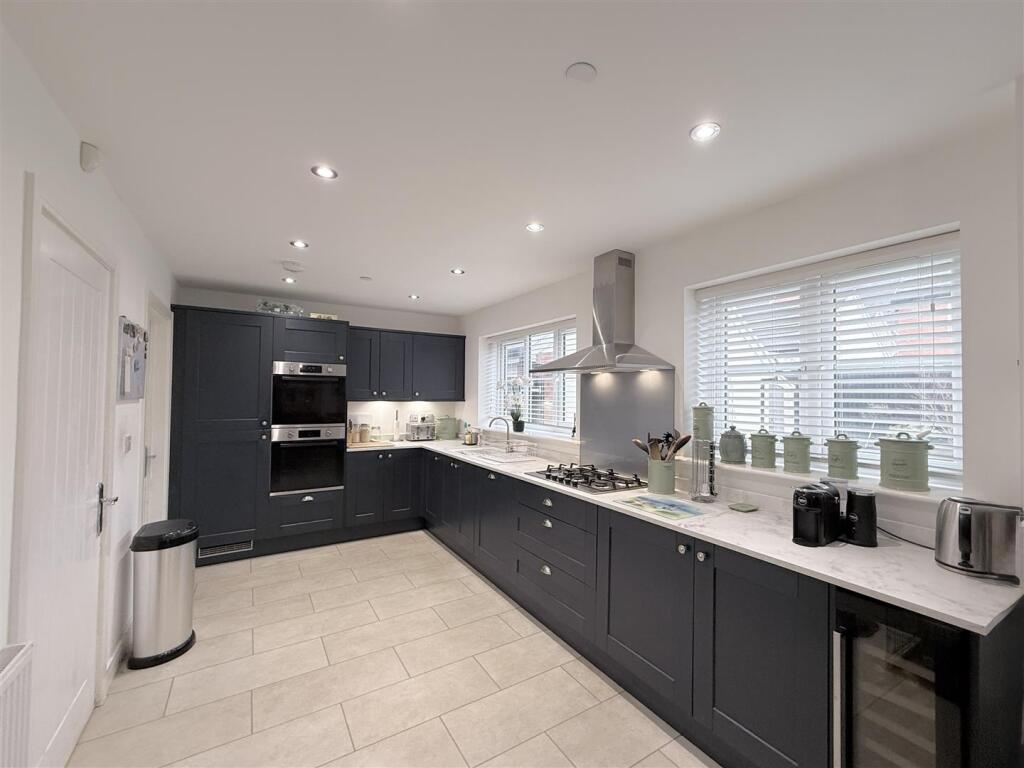 Llys Pen Bryn, Aberdare photo 5