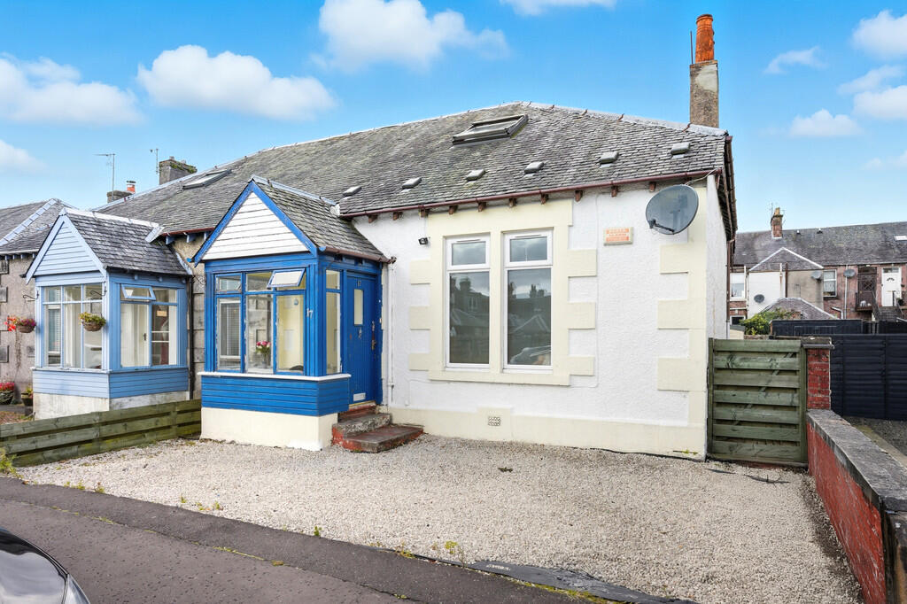 4-bed semi-detached on Hill Place, Alloa, FK10, £220,000