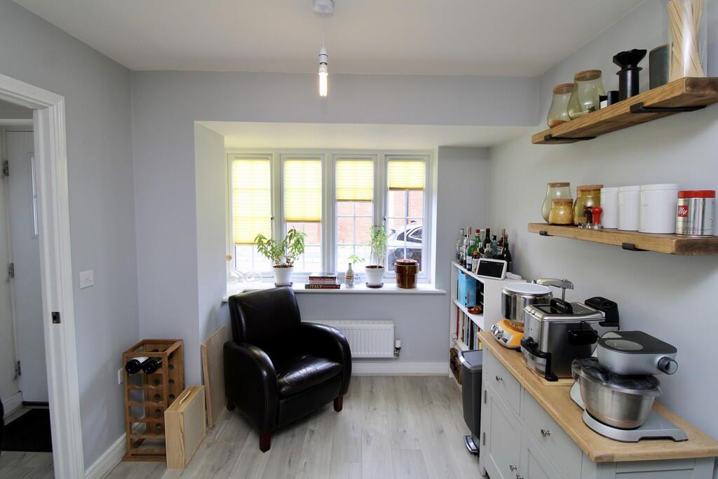 East Close, Cawston, Rugby photo 4