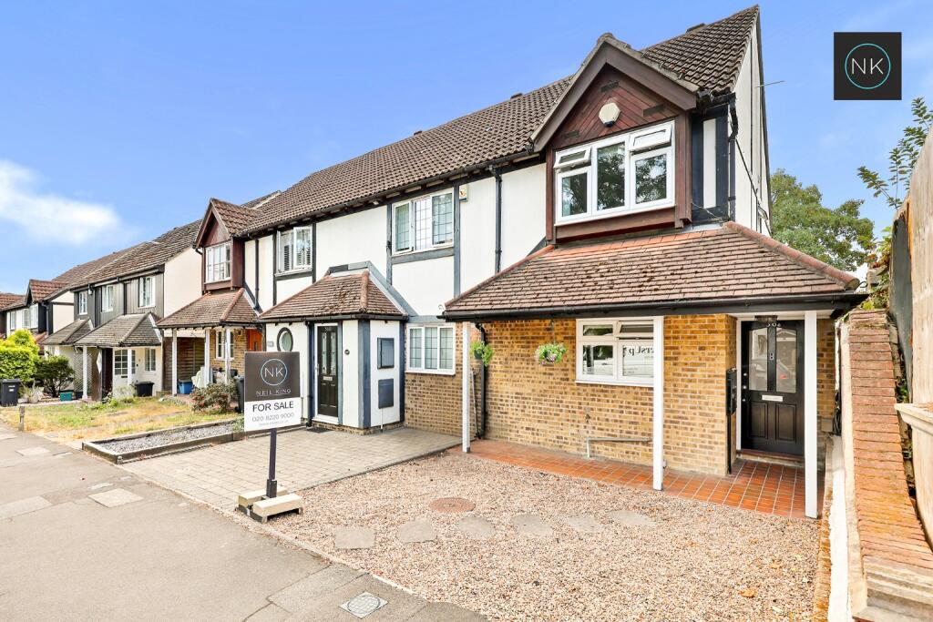 Fullers Road, South Woodford, London, E18 2QA