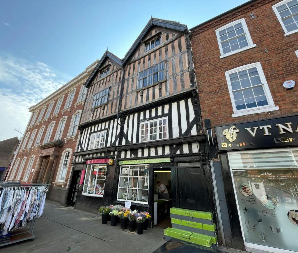 Main image of property: 108 - 110 High Street, Bromsgrove, B61 8ES