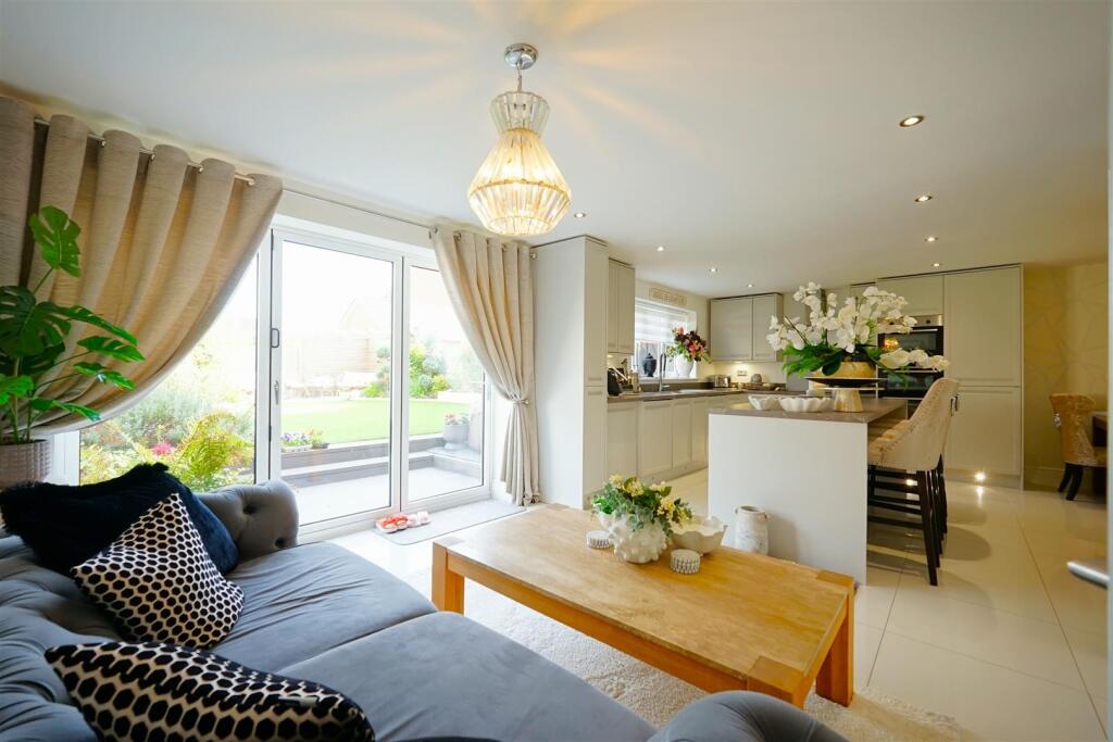 House in Lancaster - View 5