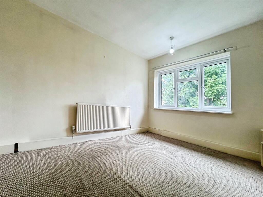 The Hides, Harlow, Essex photo 4