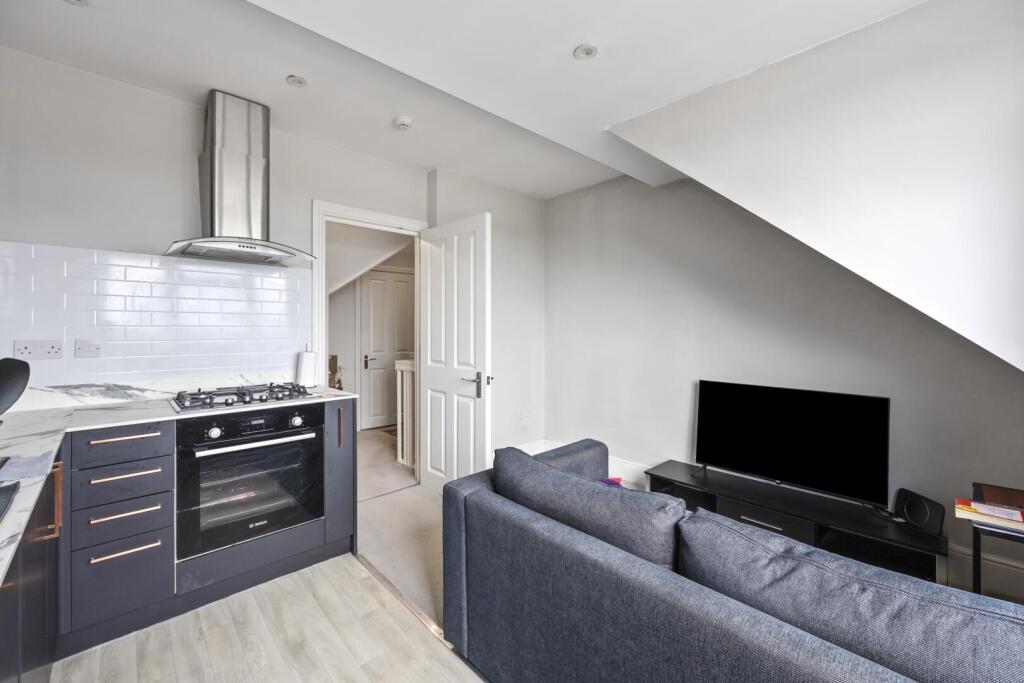 Apartment in Hove, West Blatchington - View 5