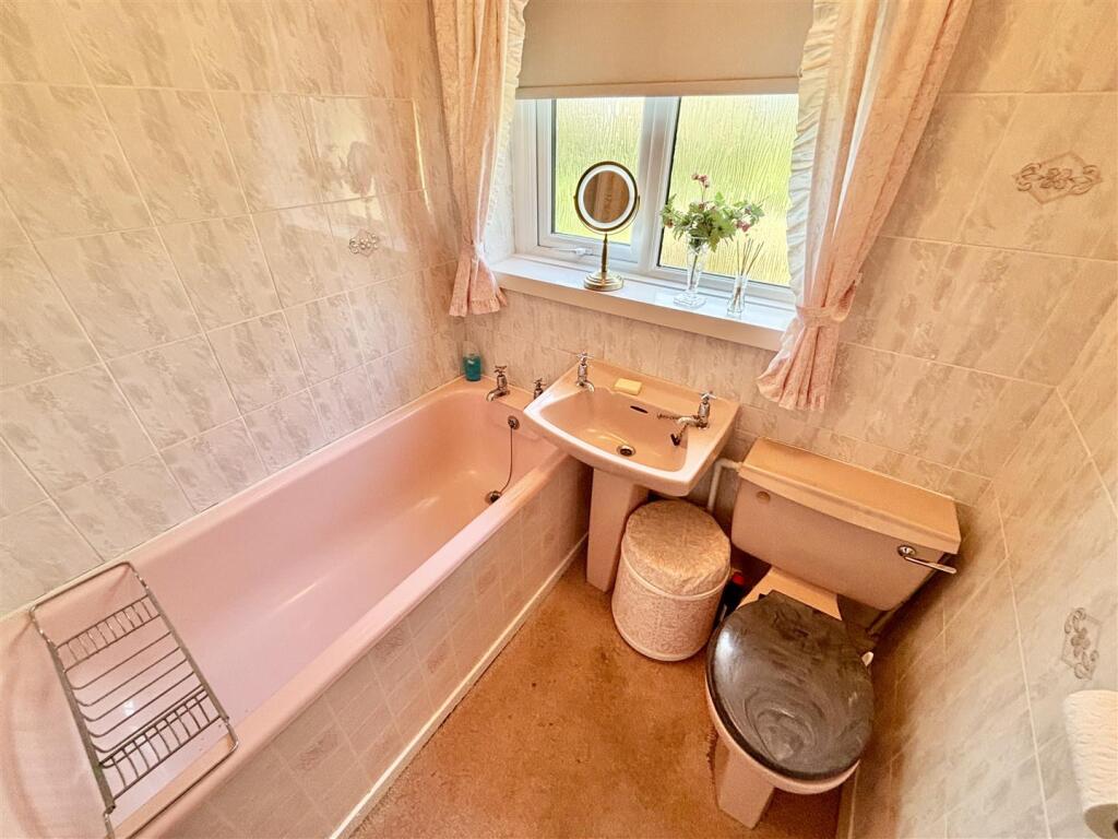 Additional image 17 of Deanstones Crescent, Queensbury, Bradford