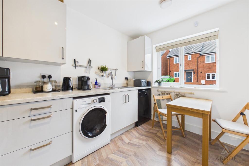 Pugin Road, Uttoxeter, Staffordshire photo 4