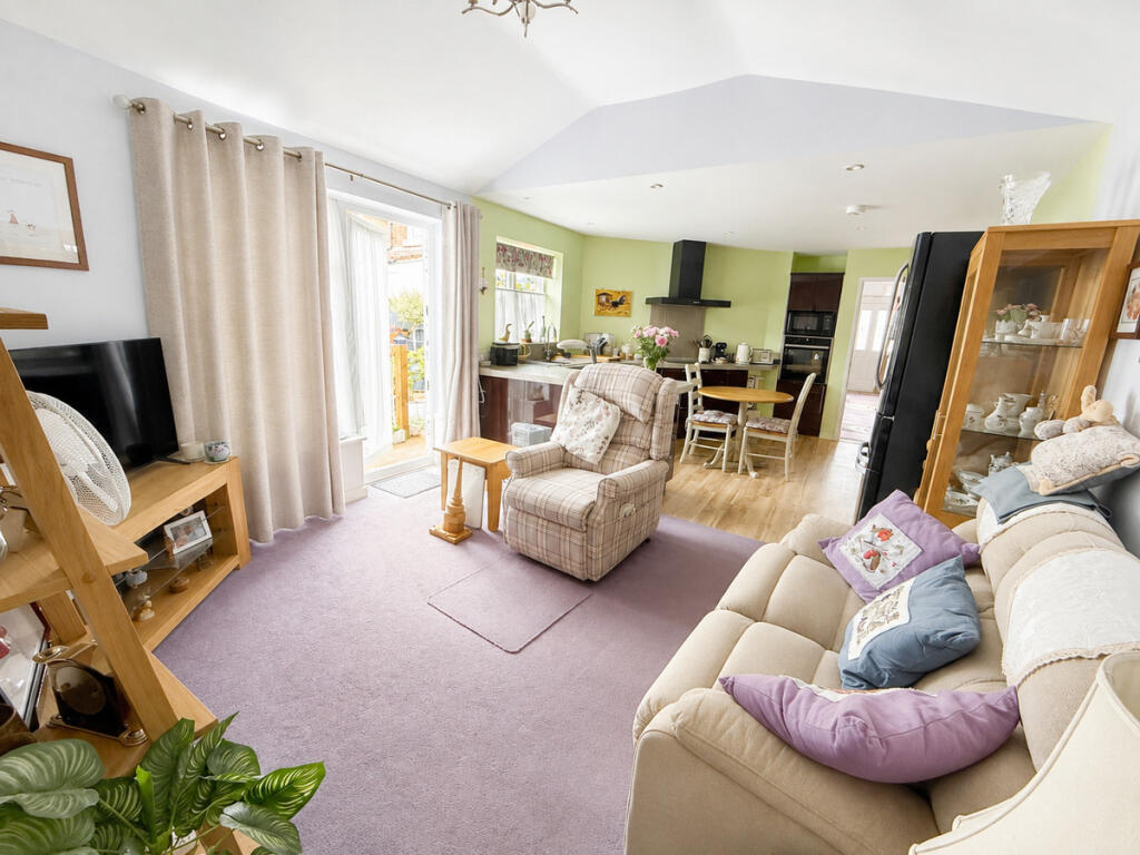 House in Swindon - View 5