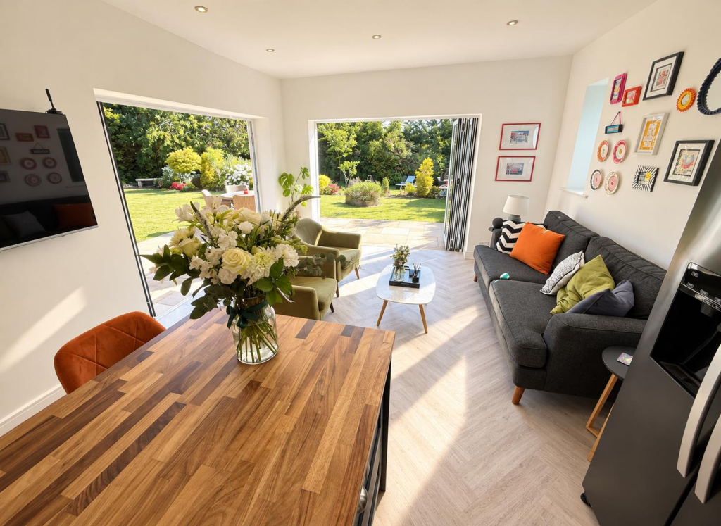 House in Wirral, Liverpool City Region - View 4