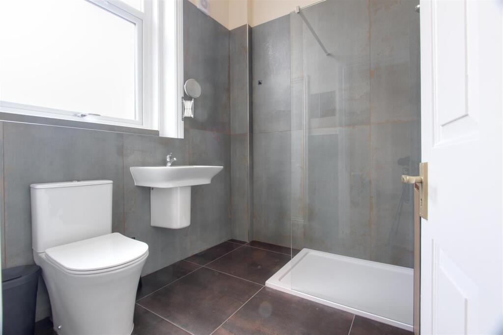 4 bedroom house for rent