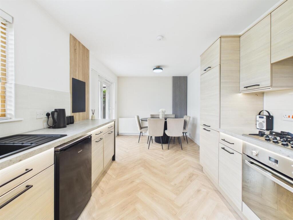 House in Inchture, Moncur - More