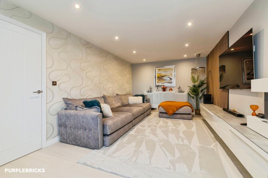 House in Sunderland, The Birches, Moorside - View 5