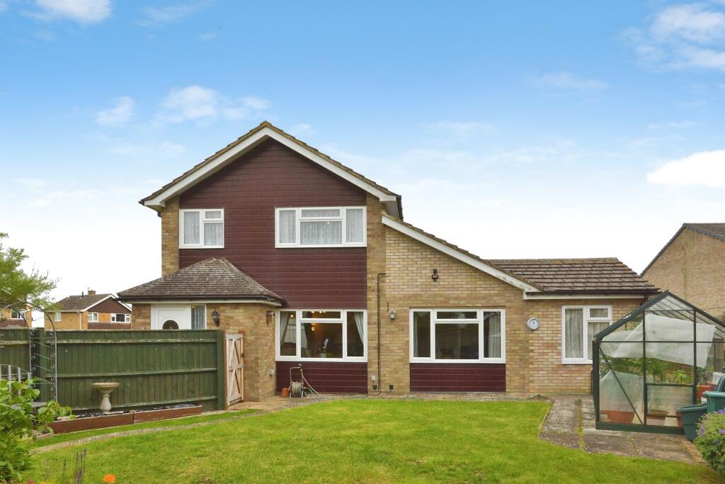 Main image of property: Glebe Road, Deanshanger, Milton Keynes
