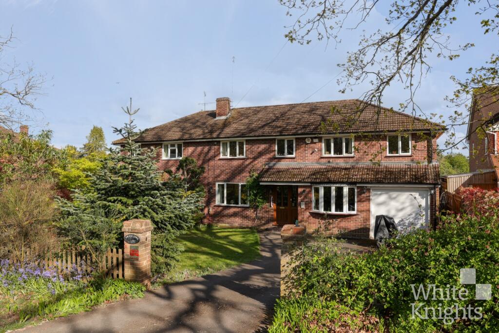 Main image of property: Western Avenue, Woodley, Reading, Berkshire, RG5 3BH