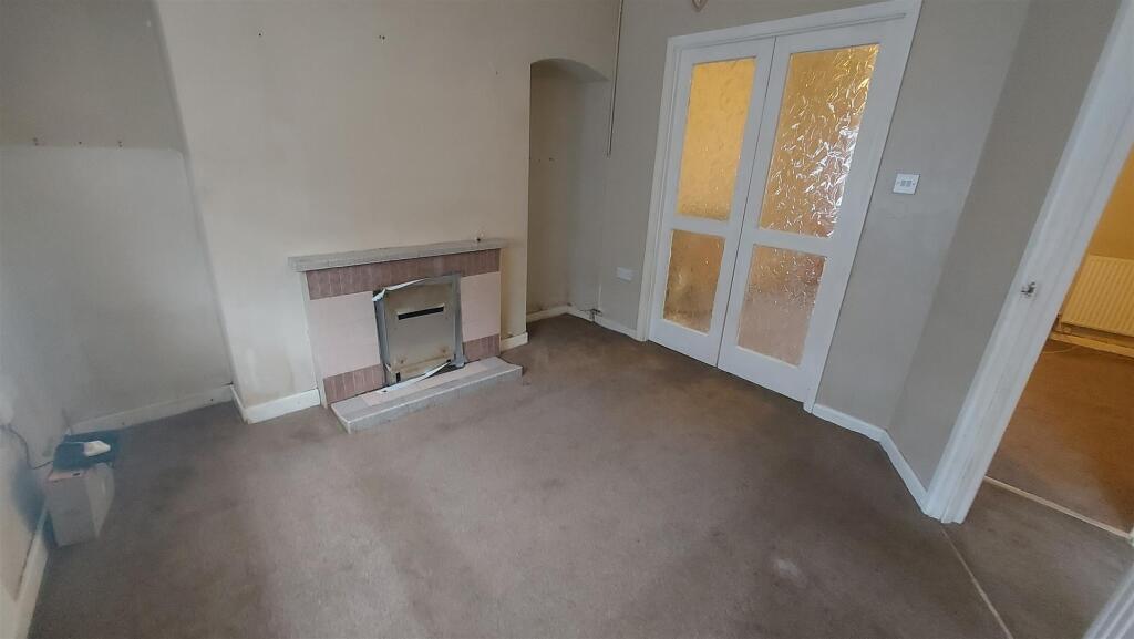 House in Cardiff, Maesteg - View 4