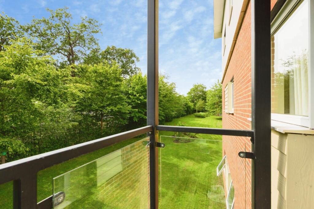 Main image of property: Park View Road, Leatherhead, Surrey, KT22
