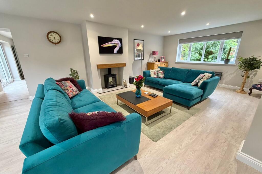 House in Guildford - View 4