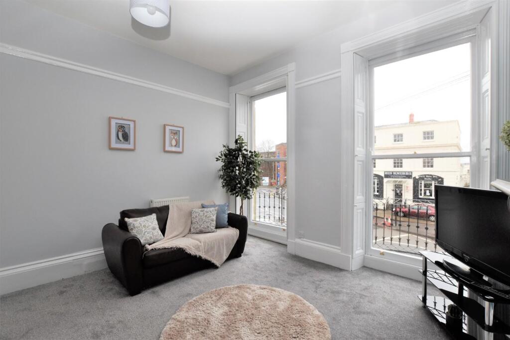 Main image of property: 76, Albion Street, Cheltenham, GL52 2RW