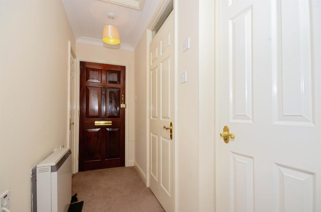 Additional image 10 of Batchwood View, St. Albans