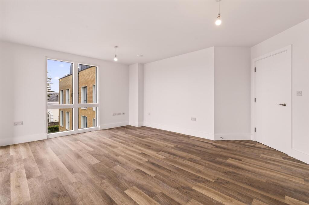 House in Worthing, West Sussex - View 6