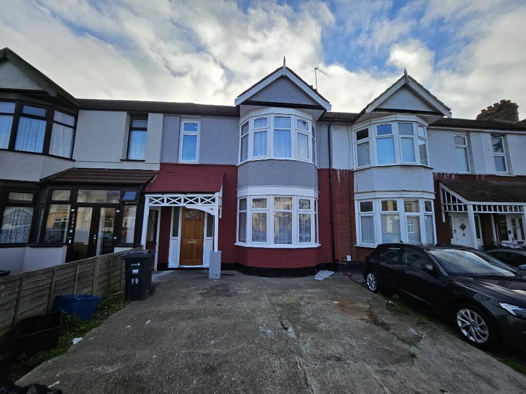 Main image of property: Green Lane, Ilford, London, IG3