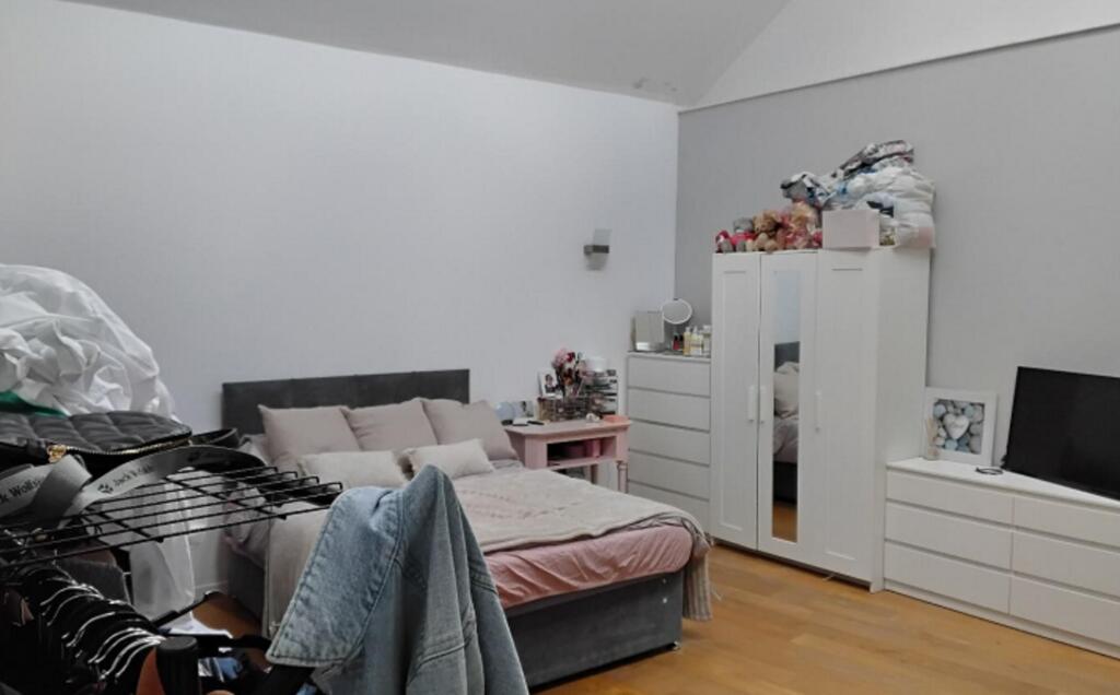 8 Ellacott Mews, Streatham, London, SW16 photo 3