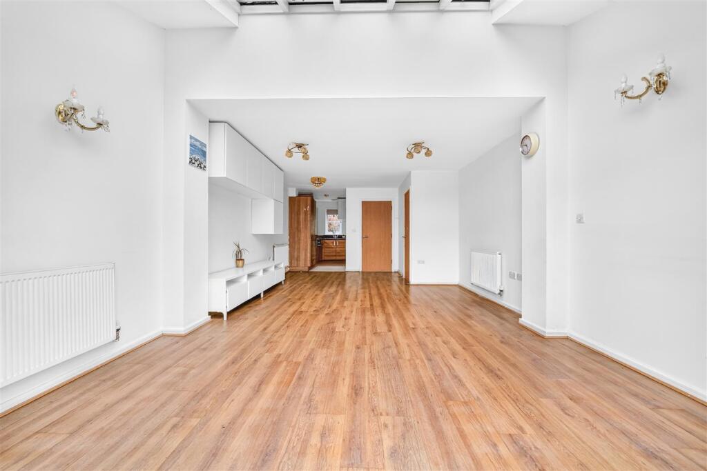 House in Ilford - View 5