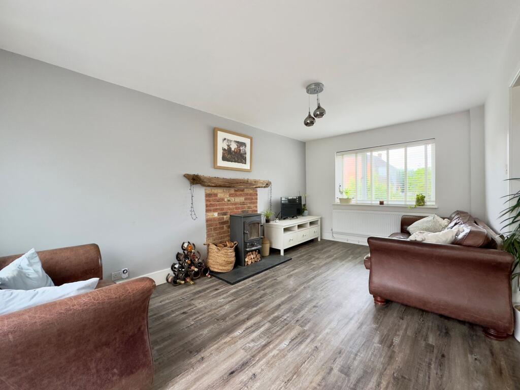 House in Vale of White Horse, Grove - View 4