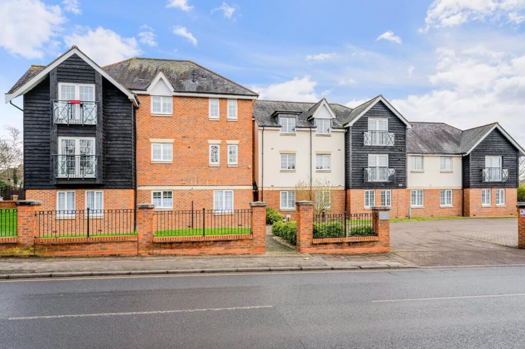 Apartment in Epsom and Ewell, Stoneleigh