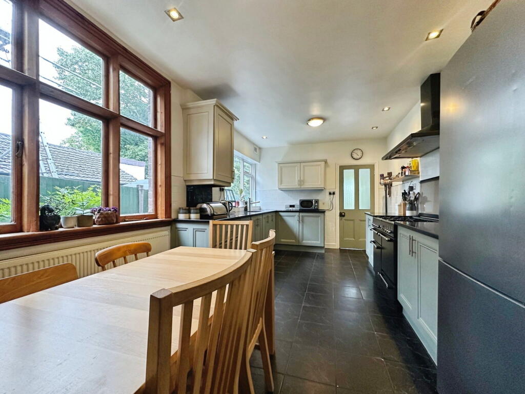 House in Wolverhampton, Tettenhall - View 5