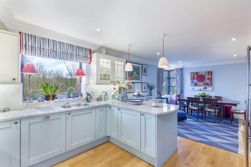 Apartment in Newcastle upon Tyne - View 3