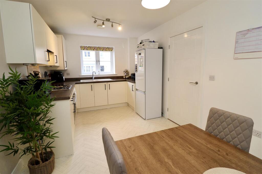 Maple Close, Market Weighton, York photo 4