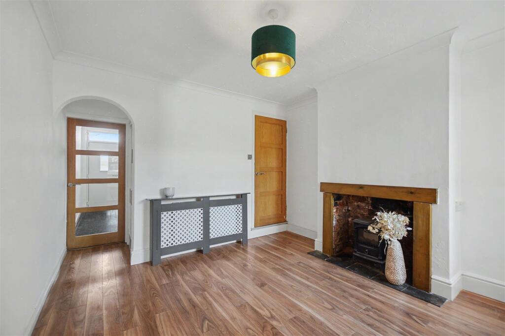 Harriett Street, Stapleford - More