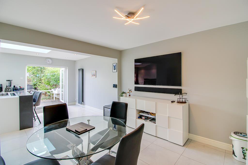 House in Southend-on-Sea - View 5