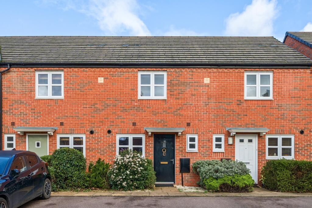 Main image of property: Rideau Road, Meon Vale, Stratford-Upon-Avon, Warwickshire, CV37