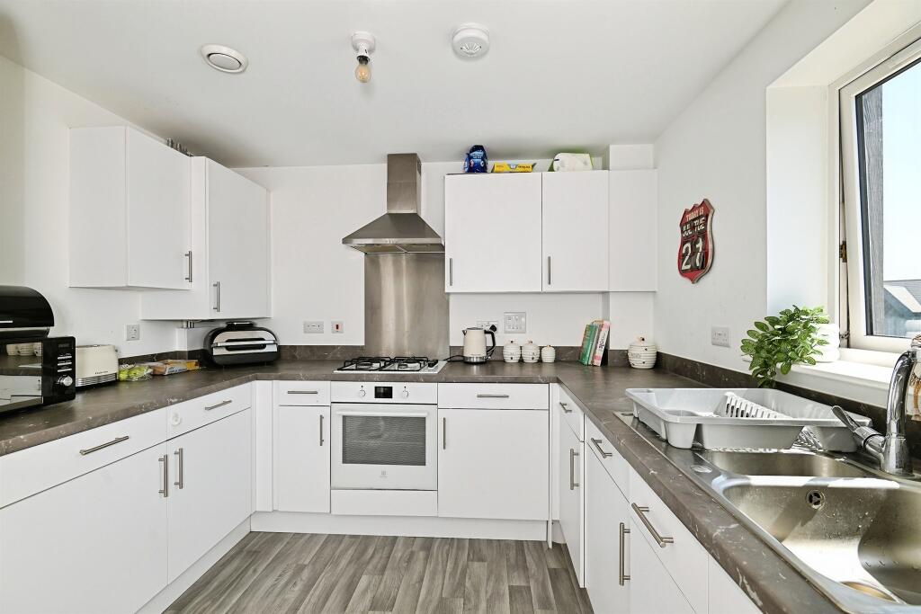 Apartment in Rochester - View 3